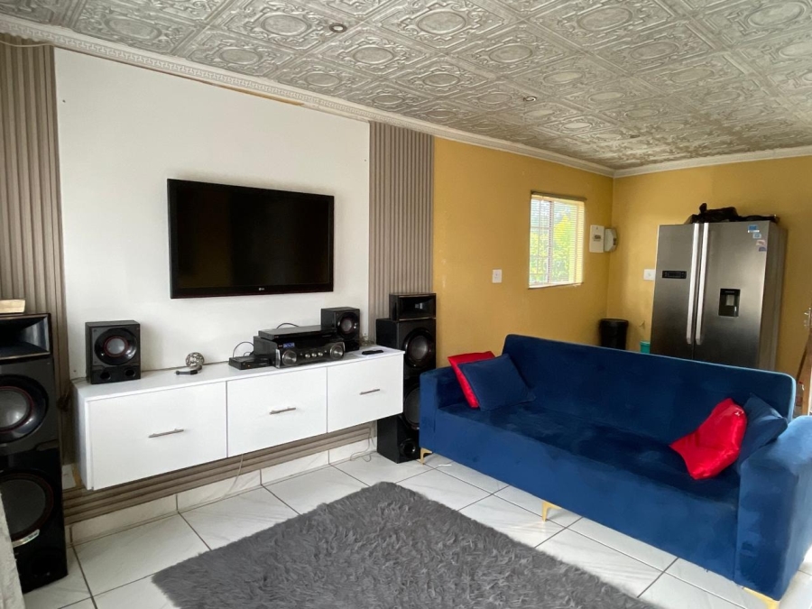 3 Bedroom Property for Sale in Seraleng North West